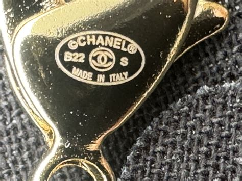 chanel 22 真假|Chanel counterfeit price.